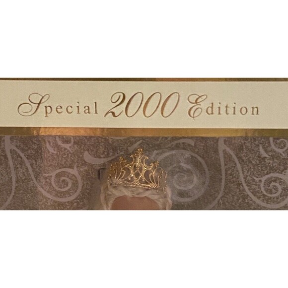 Celebration 2000 Barbie Doll Special Edition NIB Mattel Vintage Gold Christmas - Picture 7 of 12